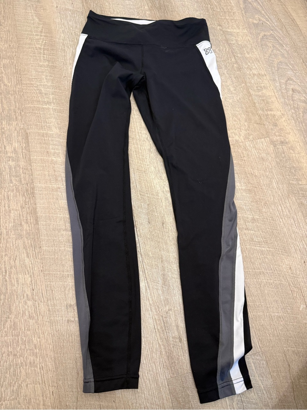 Actra Black & White Performance Leggings